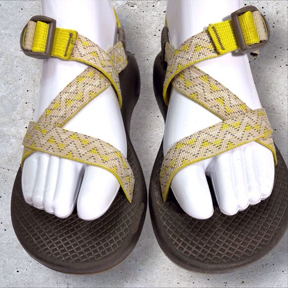 Chaco Sport Classic Women’s Sandals Single Strap Yellow/Brown Chevron Size 6 - Picture 1 of 8